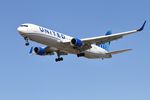 N666UA @ KORD - B763 United Airlines Boeing 767-322 N666UA UAL928 EGLL- KORD, arriving 28C KORD - by Mark Kalfas